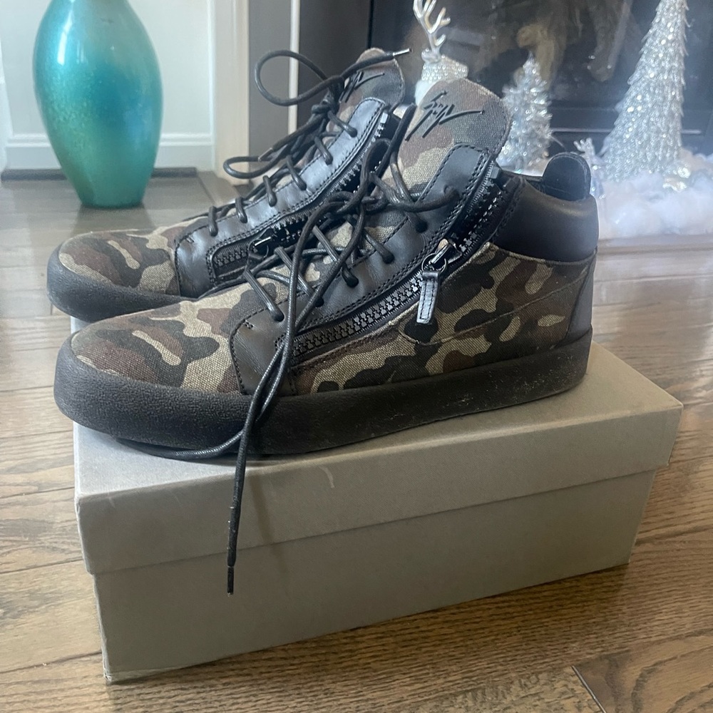 Giuseppe Camo Dbl Zipper High top, Men’s size 47